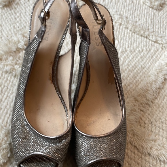Guess pewter platform open toe heel size 7.5 - Picture 5 of 6